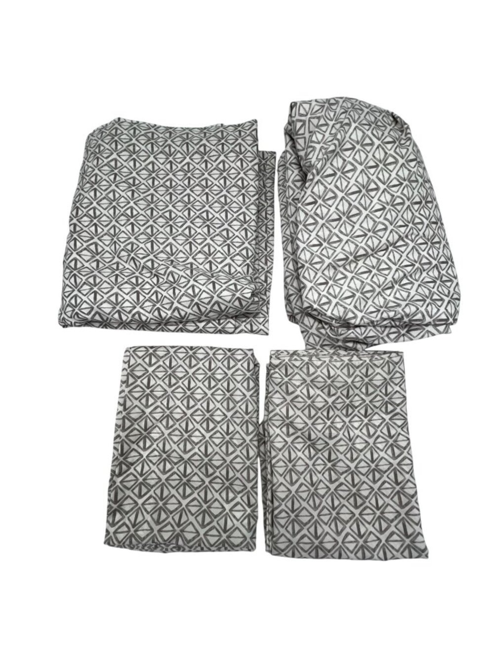 Home Expressions Geometric Triangle Print Polyester Sheet Set Bedding Set of 4